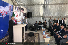 مراسم رونمایی از دکل حفاری «۷۲ فتح» ساخت جهاددانشگاهی با حضور وزیر نفت