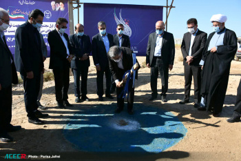 ساخت مجتمع آبزیان دریایی جهاددانشگاهی بوشهر کلید خورد/ تولید سالانه ۵ میلیون قطعه بچه‌ماهی