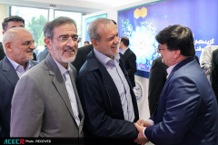 بازدید رئیس جمهور از نمایشگاه گزیده‌ای از دستاوردهای شاخص علمی و فناورانه جهاددانشگاهی